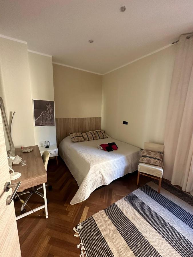 Luxury Center Appartment Novi Ligure Buitenkant foto